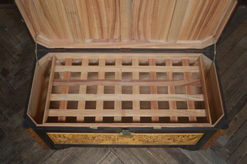 CHINESE CAMPHOR WOOD CARVED STORAGE BLANKET BOX - ADDITIONAL PHOTO 13