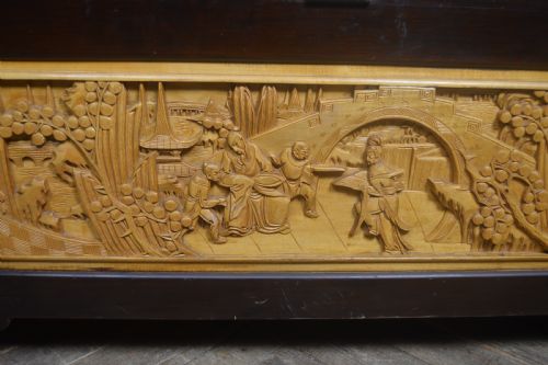 CHINESE CAMPHOR WOOD CARVED STORAGE BLANKET BOX - ADDITIONAL PHOTO 20