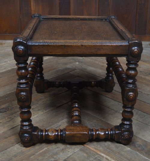 VICTORIAN OAK TABLE - ADDITIONAL PHOTO 7