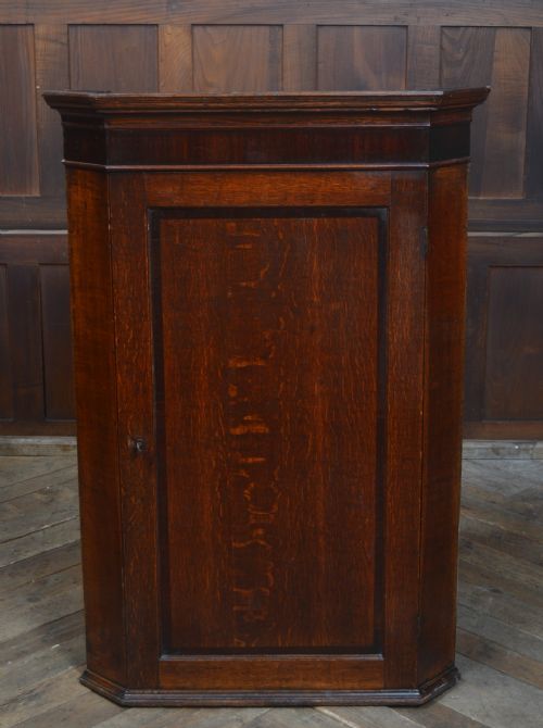 Georgian Oak Corner Cabinet