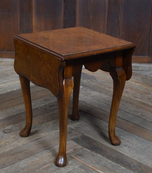 edwardian walnut drop leaf table - CATEGORY: ANTIQUE TABLES - DATED EDWARDIAN