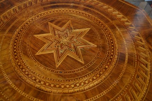 VICTORIAN ITALIAN SORRENTO TABLE - ADDITIONAL PHOTO 4