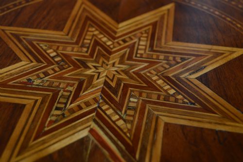 VICTORIAN ITALIAN SORRENTO TABLE - ADDITIONAL PHOTO 10