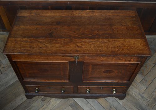 GEORGIAN OAK MULE CHEST - ADDITIONAL PHOTO 12