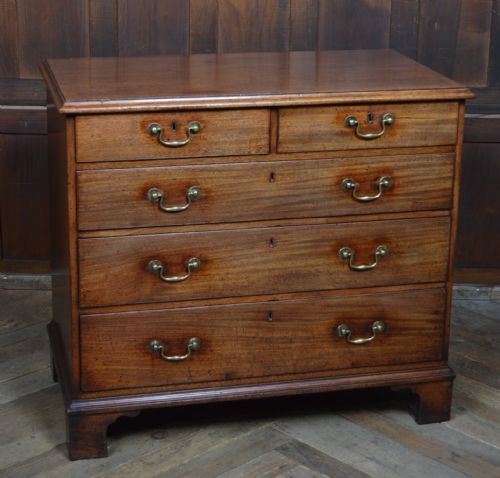 georgian 2 over 3 chest of drawers - CATEGORY: ANTIQUE CHEST OF DRAWERS - DATED GEORGIAN