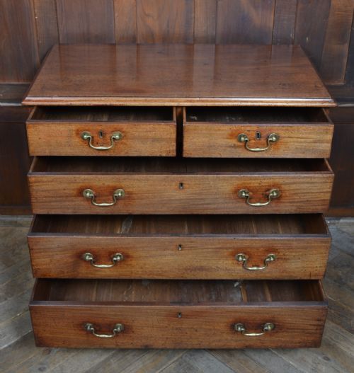 GEORGIAN 2 OVER 3 CHEST OF DRAWERS - ADDITIONAL PHOTO 9