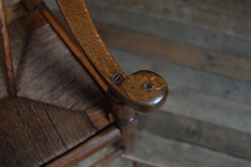 GEORGIAN ELM CHILD'S HIGH CHAIR - ADDITIONAL PHOTO 12