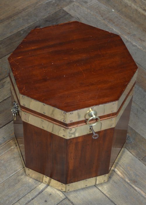 EDWARDIAN MAHOGANY OCTAGON CELLARETTE - ADDITIONAL PHOTO 2