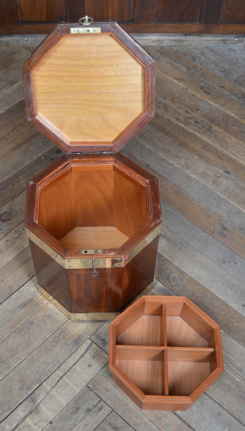 EDWARDIAN MAHOGANY OCTAGON CELLARETTE - ADDITIONAL PHOTO 12