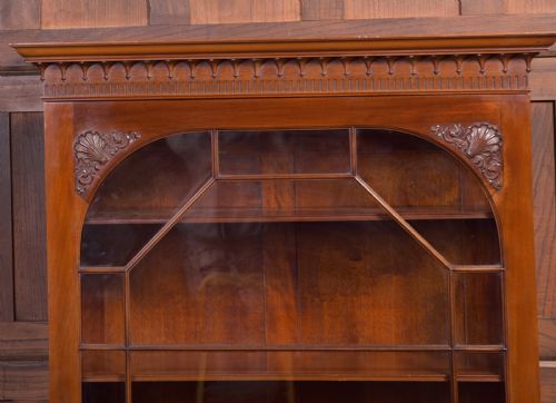 WYLIE AND LOCHHEAD LTD EDWARDIAN MAHOGANY BOOKCASE - ADDITIONAL PHOTO 2