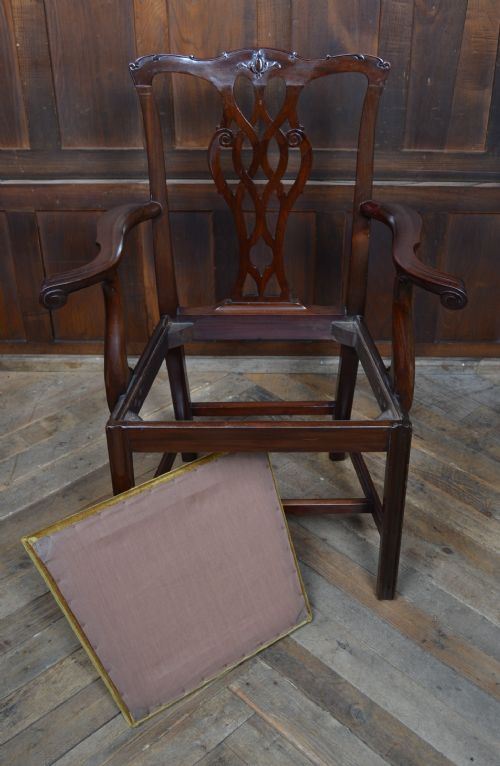 SET OF 8 MAHOGANY DINING CHAIRS - ADDITIONAL PHOTO 17