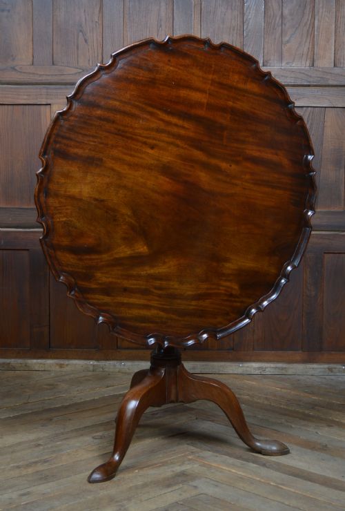 georgian tilt snap top table - CATEGORY: ANTIQUE TABLES - DATED GEORGIAN