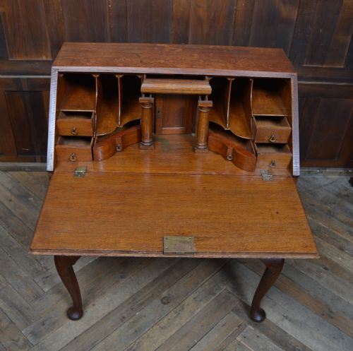 EDWARDIAN OAK BUREAU ON STAND - ADDITIONAL PHOTO 3