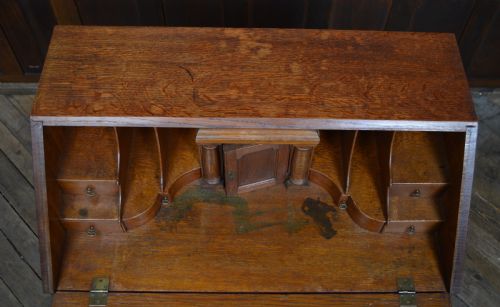 EDWARDIAN OAK BUREAU ON STAND - ADDITIONAL PHOTO 7