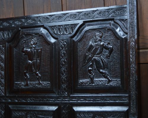 18TH CENTURY OAK HALL SEAT SETTLE - ADDITIONAL PHOTO 2
