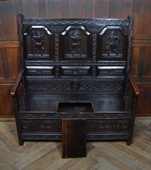 18TH CENTURY OAK HALL SEAT SETTLE - ADDITIONAL PHOTO 7