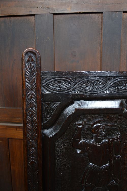 18TH CENTURY OAK HALL SEAT SETTLE - ADDITIONAL PHOTO 9