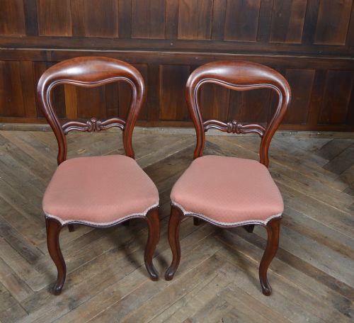 pair of victorian mahogany balloon back chairs - CATEGORY: ANTIQUE CHAIRS - DATED VICTORIAN
