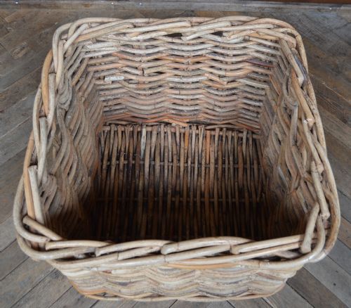 LARGE COUNTRY HOUSE WICKER BASKET - ADDITIONAL PHOTO 3
