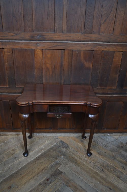 MAHOGANY FOLDOVER CARD GAME TABLE - ADDITIONAL PHOTO 4