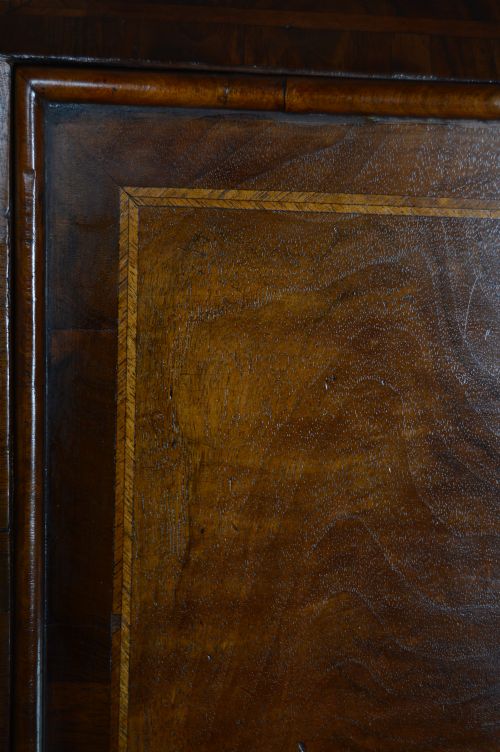 GEORGIAN WALNUT WRITING BUREAU - ADDITIONAL PHOTO 11