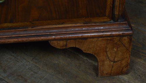 GEORGIAN WALNUT WRITING BUREAU - ADDITIONAL PHOTO 12