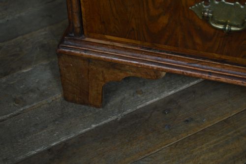 GEORGIAN WALNUT WRITING BUREAU - ADDITIONAL PHOTO 13