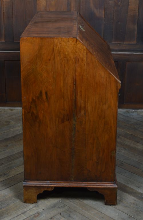 GEORGIAN WALNUT WRITING BUREAU - ADDITIONAL PHOTO 14