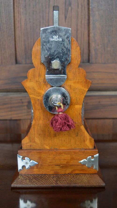 EDWARDIAN OAK TANTALUS - ADDITIONAL PHOTO 3