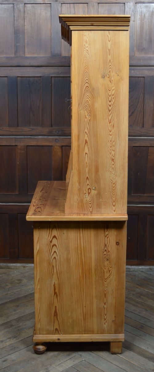 EDWARDIAN CONTINENTAL PINE DRESSER - ADDITIONAL PHOTO 11