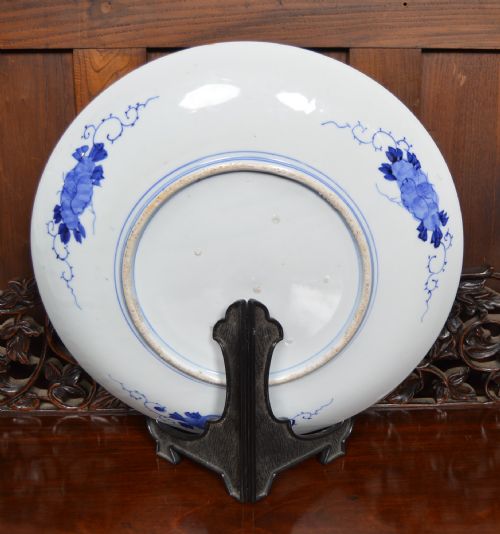 HAND PAINTED JAPANESE AMARI CHARGER - ADDITIONAL PHOTO 4