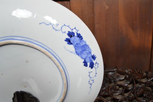 HAND PAINTED JAPANESE AMARI CHARGER - ADDITIONAL PHOTO 5
