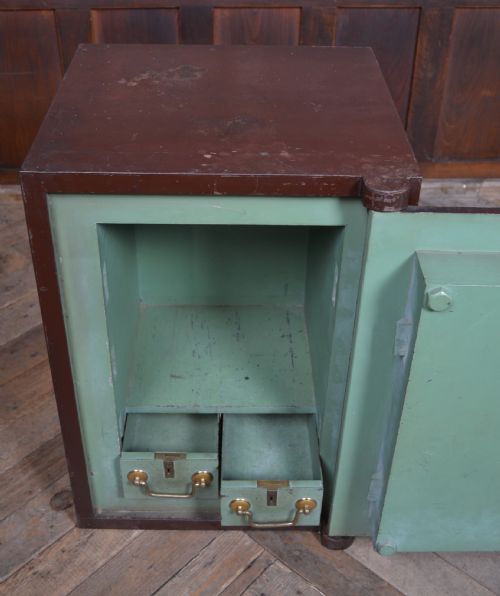 VICTORIAN THOMAS SKIDMORE SAFE - ADDITIONAL PHOTO 9