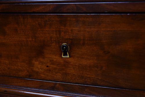 VICTORIAN FRENCH MAHOGANY CHEST OF DRAWERS - ADDITIONAL PHOTO 13