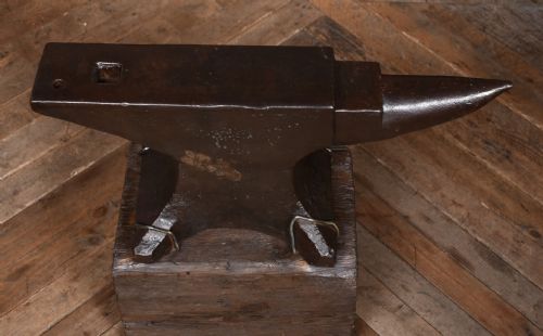 BLACKSMITH CAST IRON ANVIL - ADDITIONAL PHOTO 5