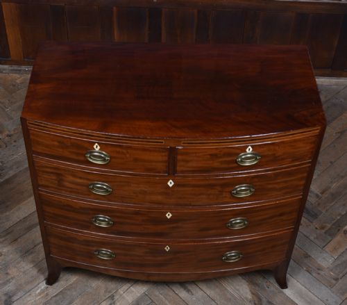 MAHOGANY BOWFRONT CHEST OF DRAWERS - ADDITIONAL PHOTO 9