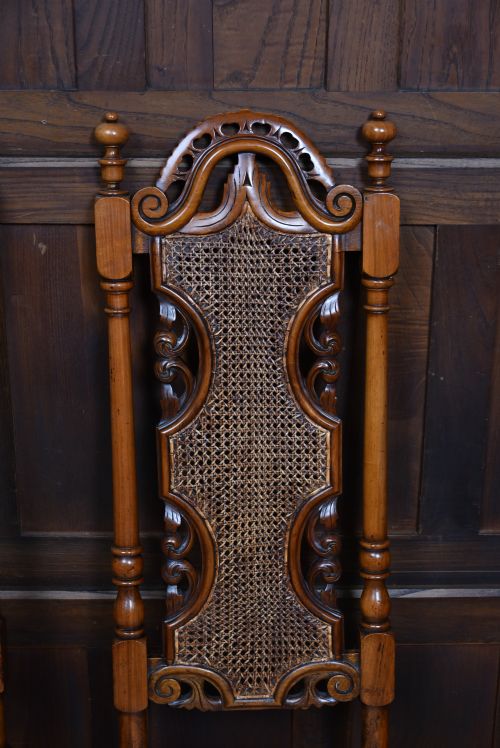 PAIR OF DUTCH WALNUT HALL CHAIRS - ADDITIONAL PHOTO 2