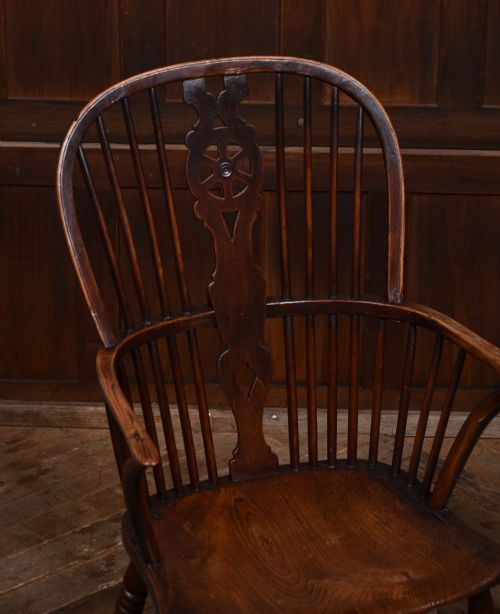 WHEELBACK ELM WINDSOR CHAIR - ADDITIONAL PHOTO 1