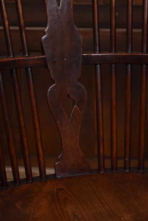 WHEELBACK ELM WINDSOR CHAIR - ADDITIONAL PHOTO 3