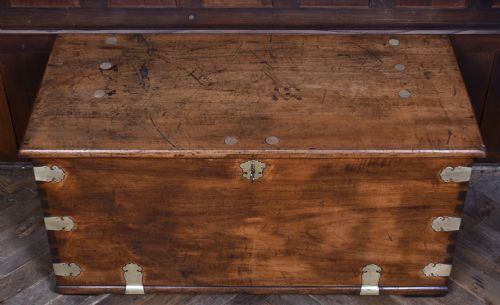 CAMPHOR WOOD BLANKET BOX - ADDITIONAL PHOTO 1