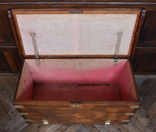 CAMPHOR WOOD BLANKET BOX - ADDITIONAL PHOTO 5