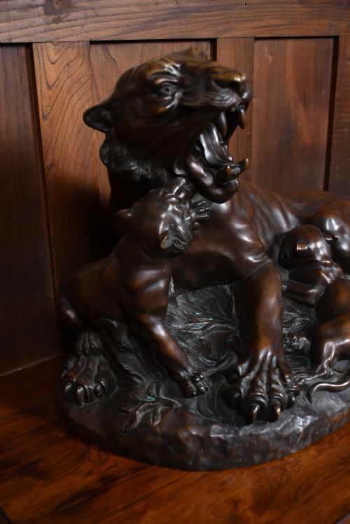 A VANNETTI BRONZE TIGER AND CUBS - ADDITIONAL PHOTO 10