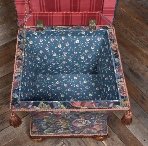 VICTORIAN FLORAL OTTOMAN STOOL - ADDITIONAL PHOTO 2