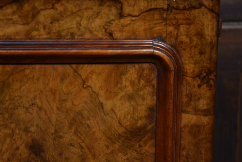 VICTORIAN BURR WALNUT POT CUPBOARD BEDSIDE CABINET - ADDITIONAL PHOTO 3