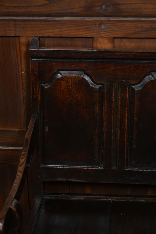 18TH CENTURY OAK HALL BENCH - ADDITIONAL PHOTO 3