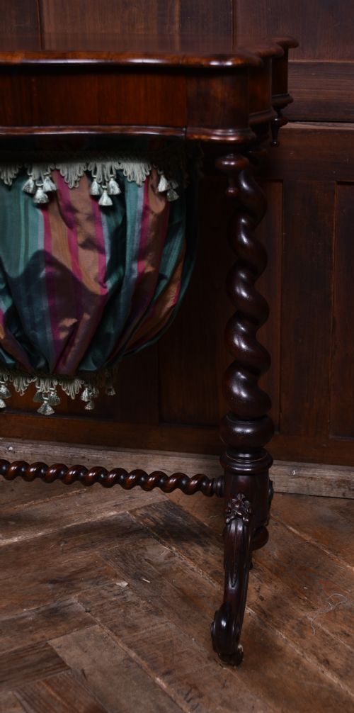 VICTORIAN ROSEWOOD WORK TABLE - ADDITIONAL PHOTO 4