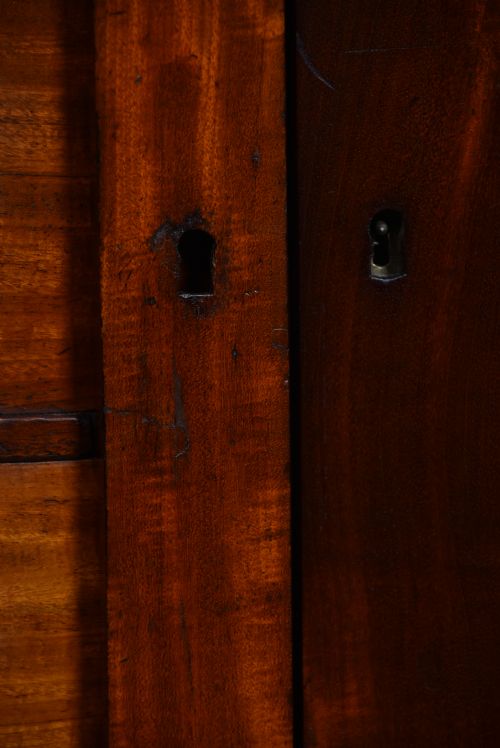 VICTORIAN MAHOGANY WELLINGTON CHEST WITH SIDE CUPBOARDS - ADDITIONAL PHOTO 7