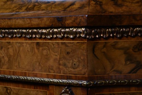 VICTORIAN WALNUT CREDENZA - ADDITIONAL PHOTO 2