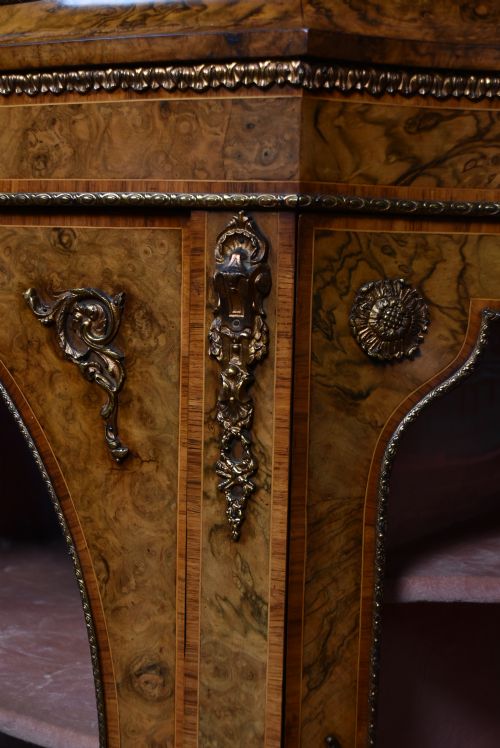VICTORIAN WALNUT CREDENZA - ADDITIONAL PHOTO 3