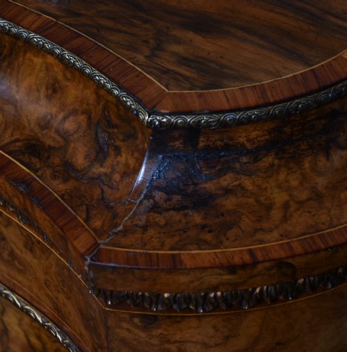 VICTORIAN WALNUT CREDENZA - ADDITIONAL PHOTO 5